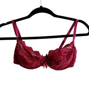 Victoria’s Secret Vintage Gold Label Red Unlined Lace Underwire Bra